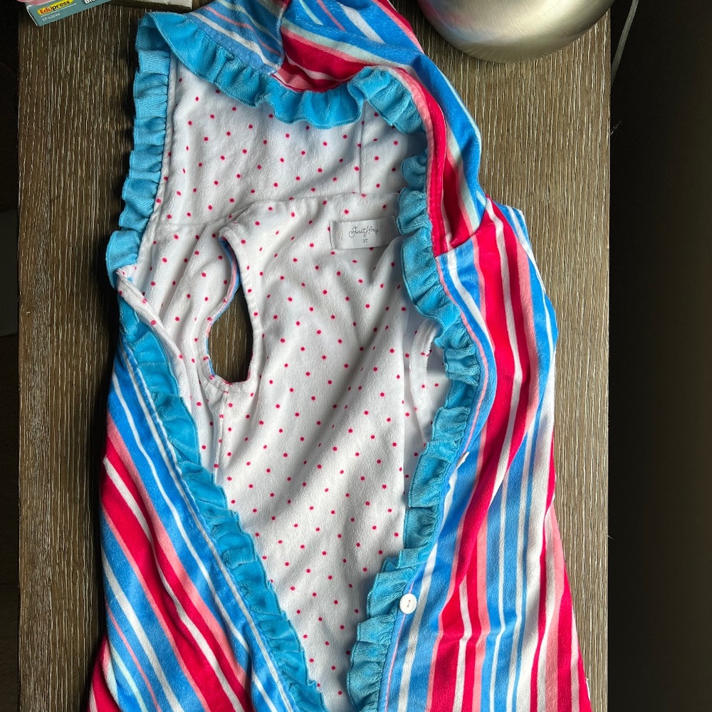 SweetHoney 3T swimsuit coverup